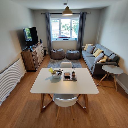 Joshua Court Single Room Stoke-on-Trent Extérieur photo